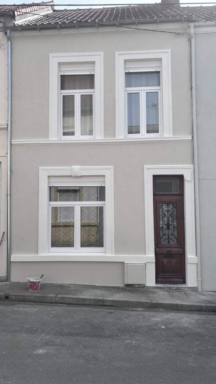 Application de peinture minérale Keim Côte d'Opale