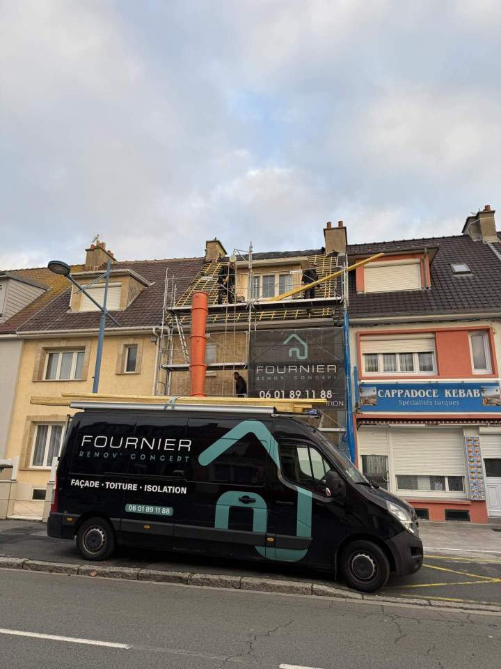 Chantier de rénovation de toiture Côte d'Opale